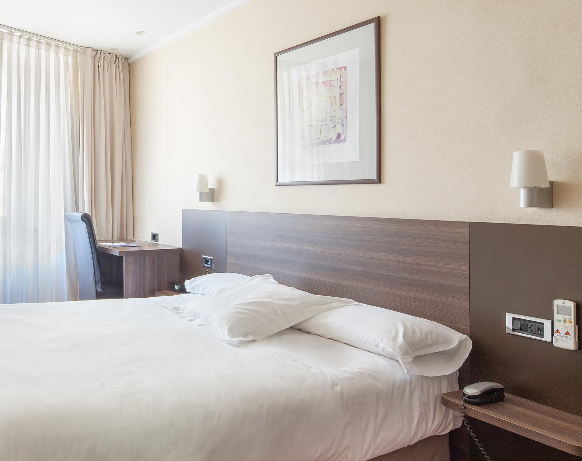 פמפלונה Hotel Yoldi מראה חיצוני תמונה
