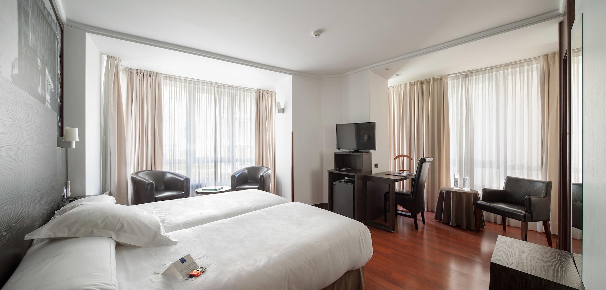 פמפלונה Hotel Yoldi מראה חיצוני תמונה
